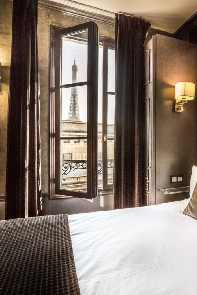 Hotel Eiffel Trocadéro with Eiffiel Tower View