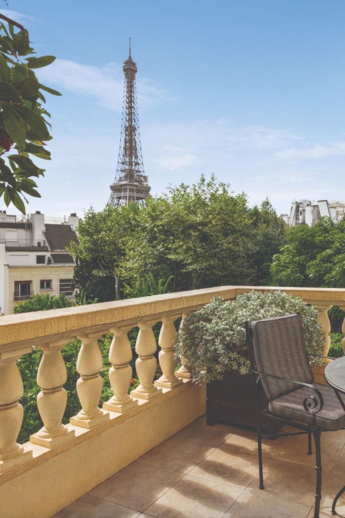 Shangri-La Hotel, Paris Eiffel Tower View