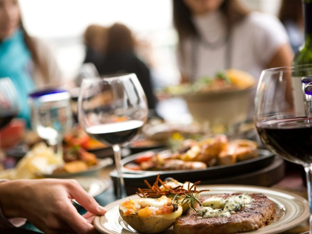 French table service in Paris