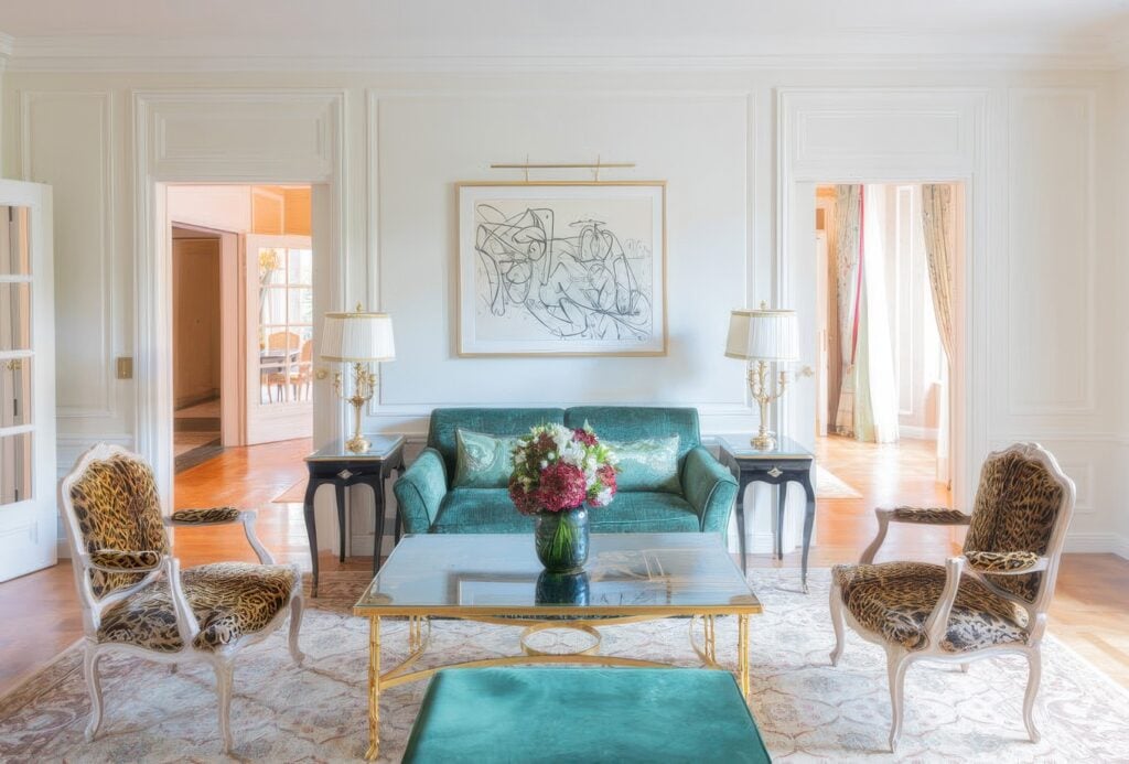 Le Bristol’s Suite Impériale Lounge