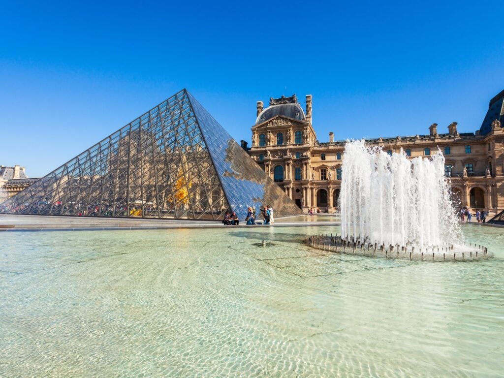 Seinie River Cooling the Louvre