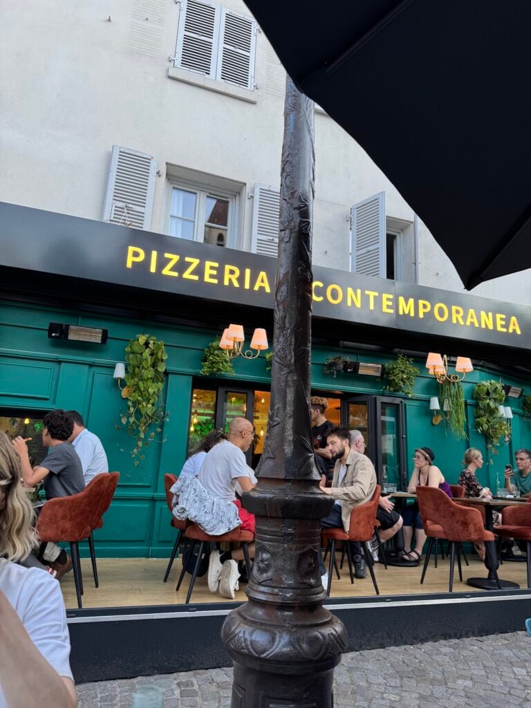 Outside terrace at Peppe Pizzeria