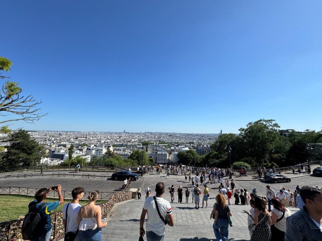 Surviving Paris in a Heat Wave
