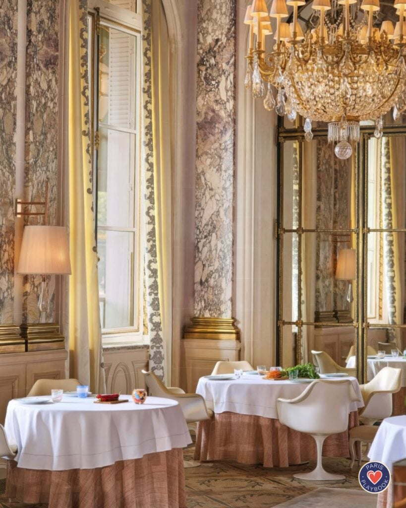 The dining room at Le Meurice Alain Ducasse 