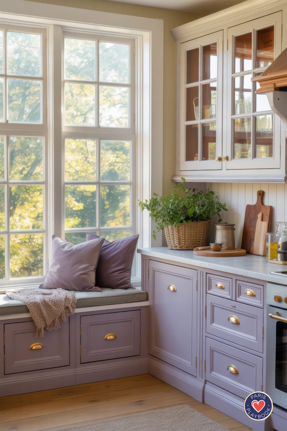 36+ Paris Kitchen Ideas: Checkered Floors, Bistro Chairs and More